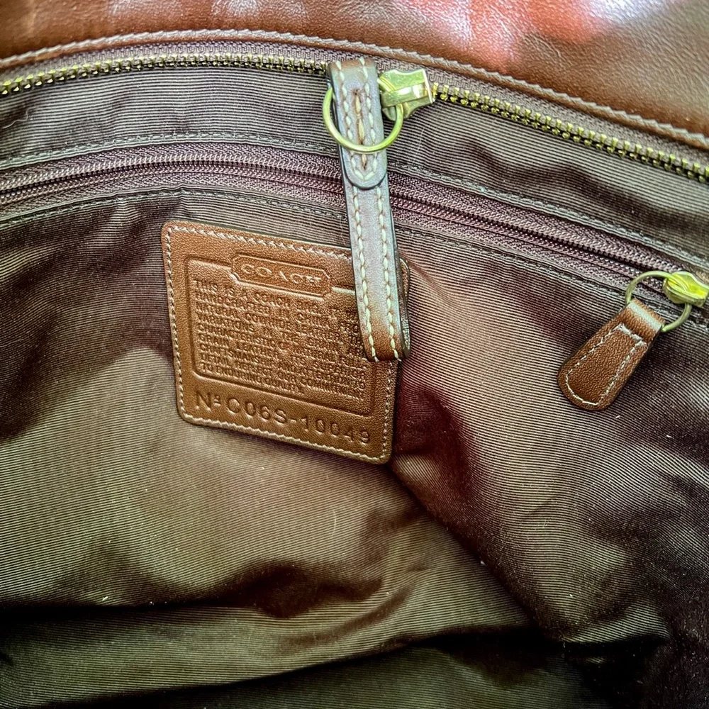 Limited Edition Coach Soho Distessed Leather Mia Tote - Picture 5 of 7